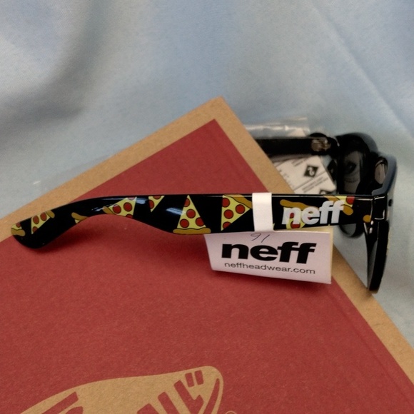 Neff Pizza Sunglasses - Picture 2 of 3